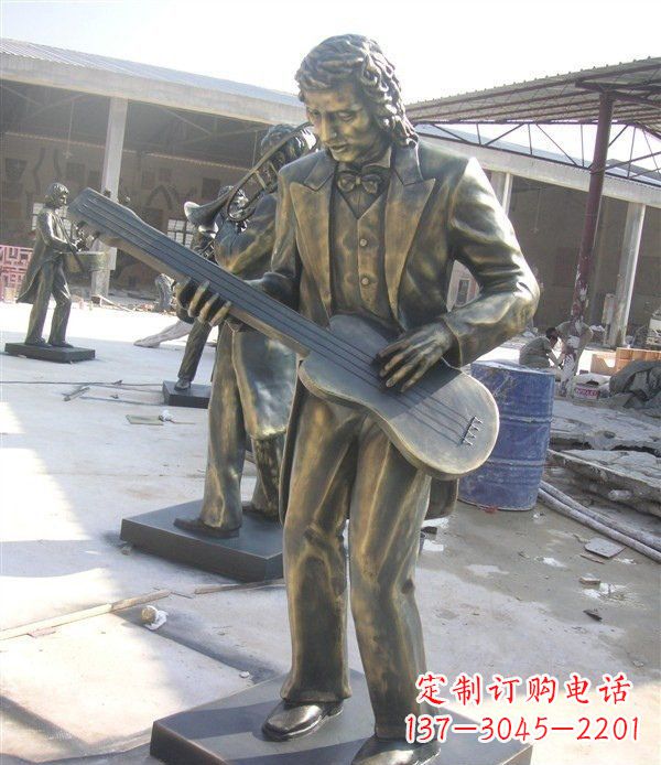 北京西方人物铜吉他雕塑
