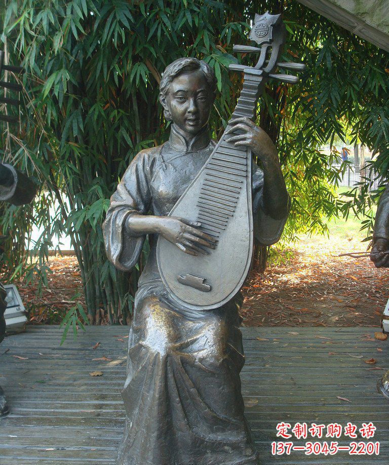 北京精美绝伦的琵琶女郎铜雕