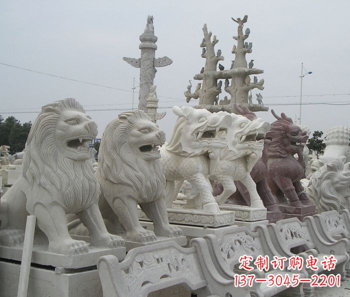 北京新中式金色狮子雕塑