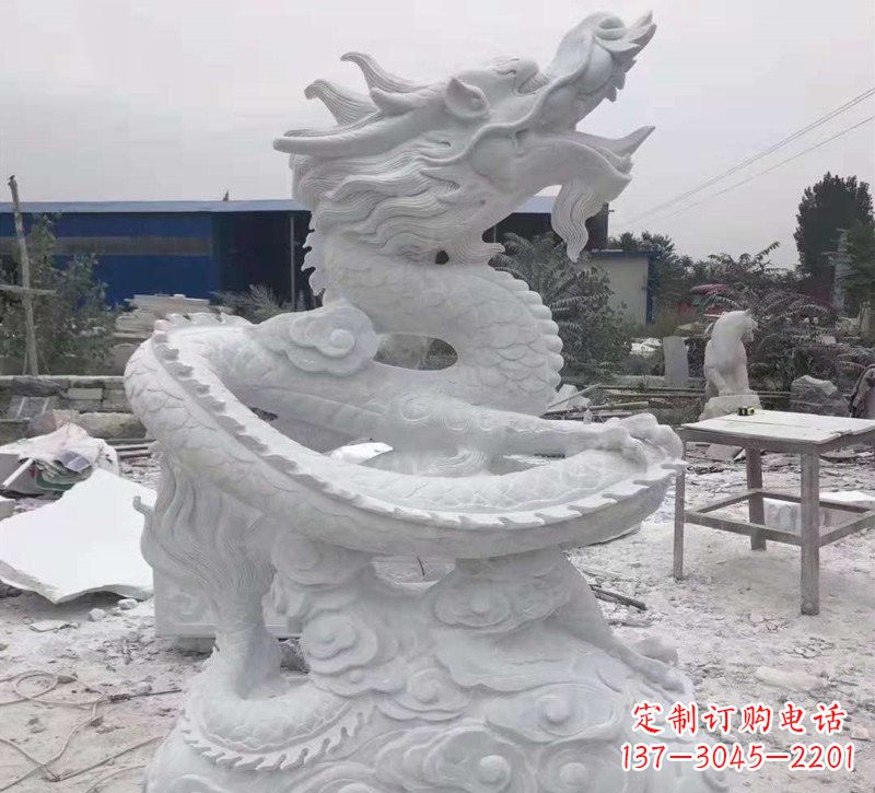 北京公园景区盘龙石雕