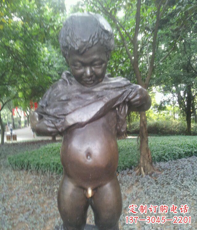 北京萌动活泼的男孩铜雕塑