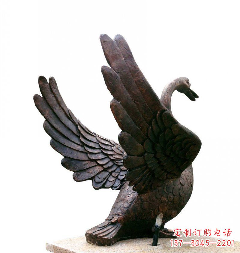 北京欣赏翱翔的天鹅铜雕