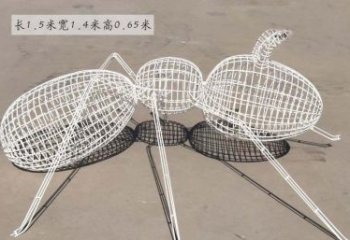 北京美轮美奂的蚂蚁镂空雕塑