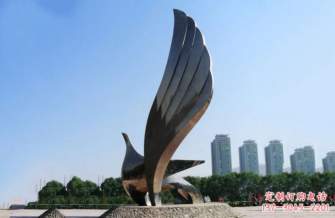 北京中领雕塑:不锈钢抽象鸽子雕塑