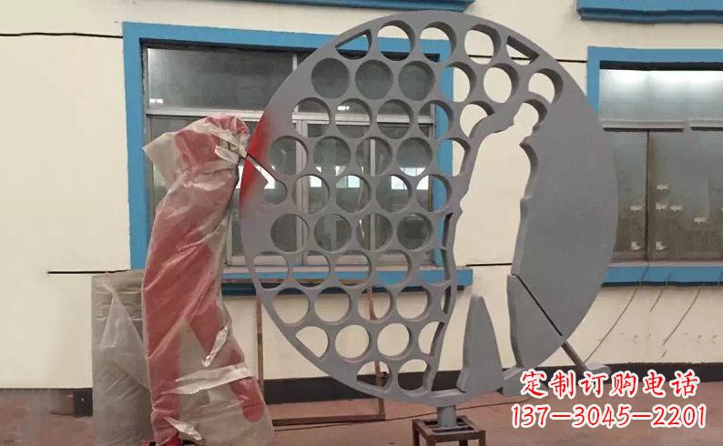 北京中领雕塑-不锈钢高尔夫球雕塑