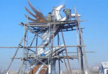 北京不锈钢飞马雕塑，给广场一个灵动之美