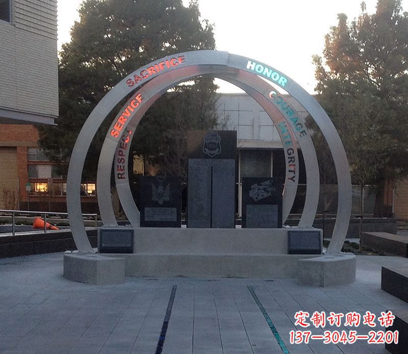 北京广场不锈钢圆环雕塑