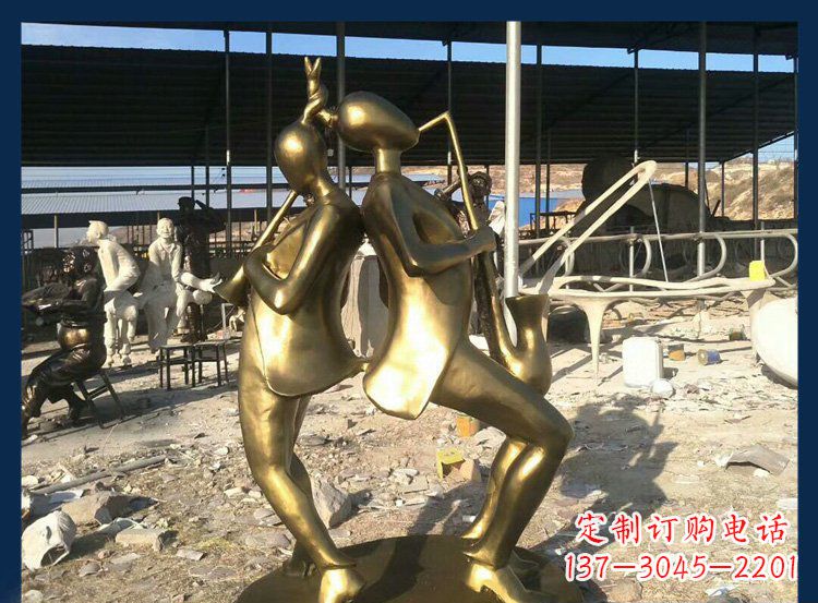 北京中领雕塑:优雅萨克斯铜雕贴金吹管人物雕塑