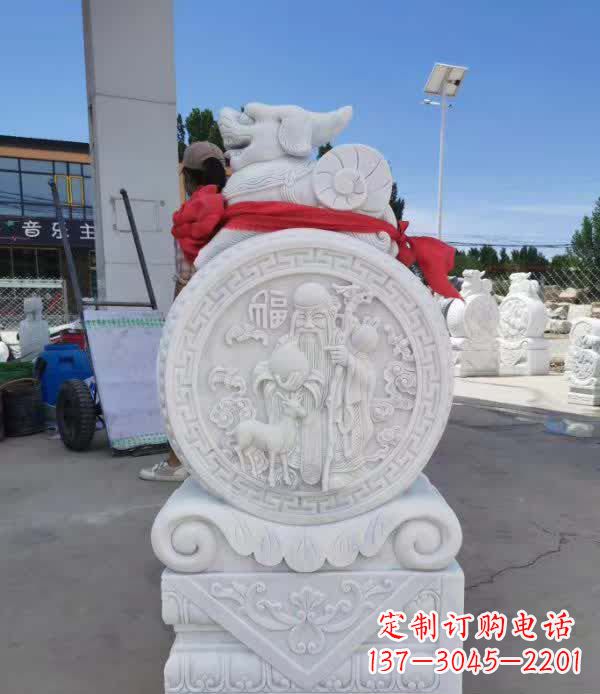 北京汉白玉貔貅石门墩雕塑