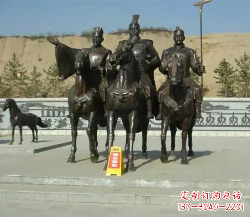 北京中领雕塑:骑马广场铜雕作品