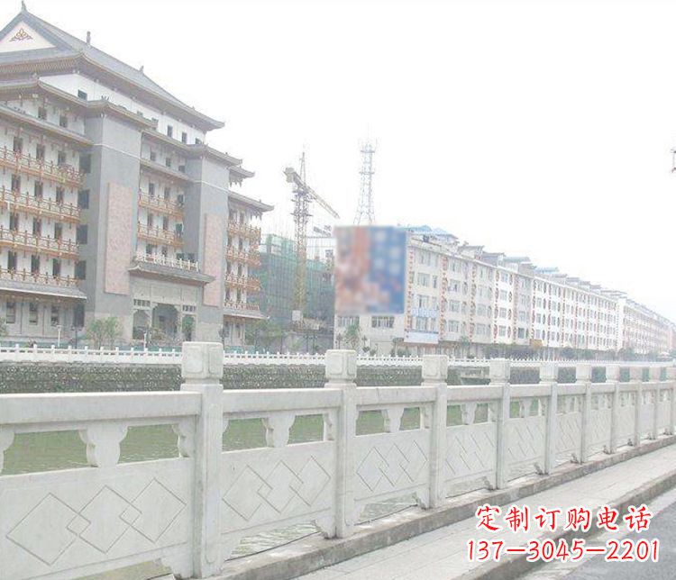 北京流光溢彩的大理石栏板石雕