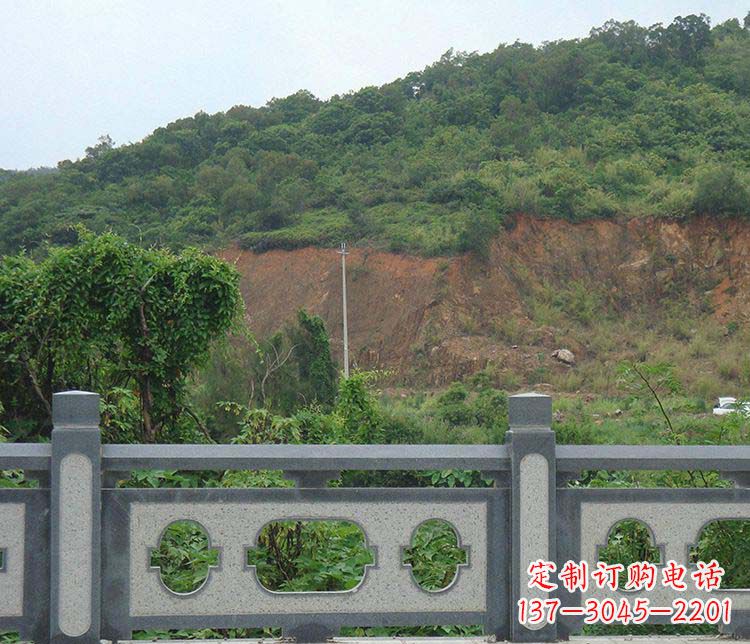 北京景区仿古栏板石雕:展现华丽古典风格的雕塑艺术