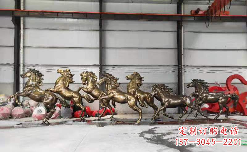 北京高贵雕塑，骏马奔腾玻璃钢动物雕塑户外摆件