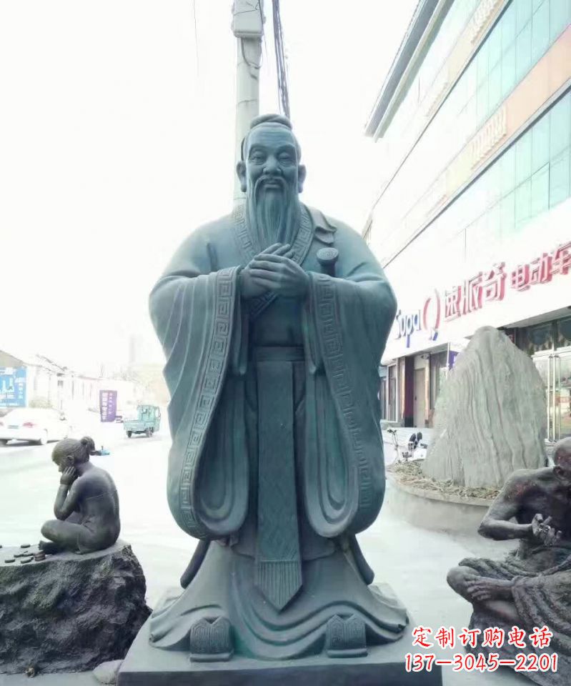 北京拥有传统文化气息的精美孔子雕像