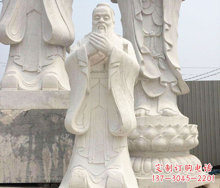 北京孔子三雕像