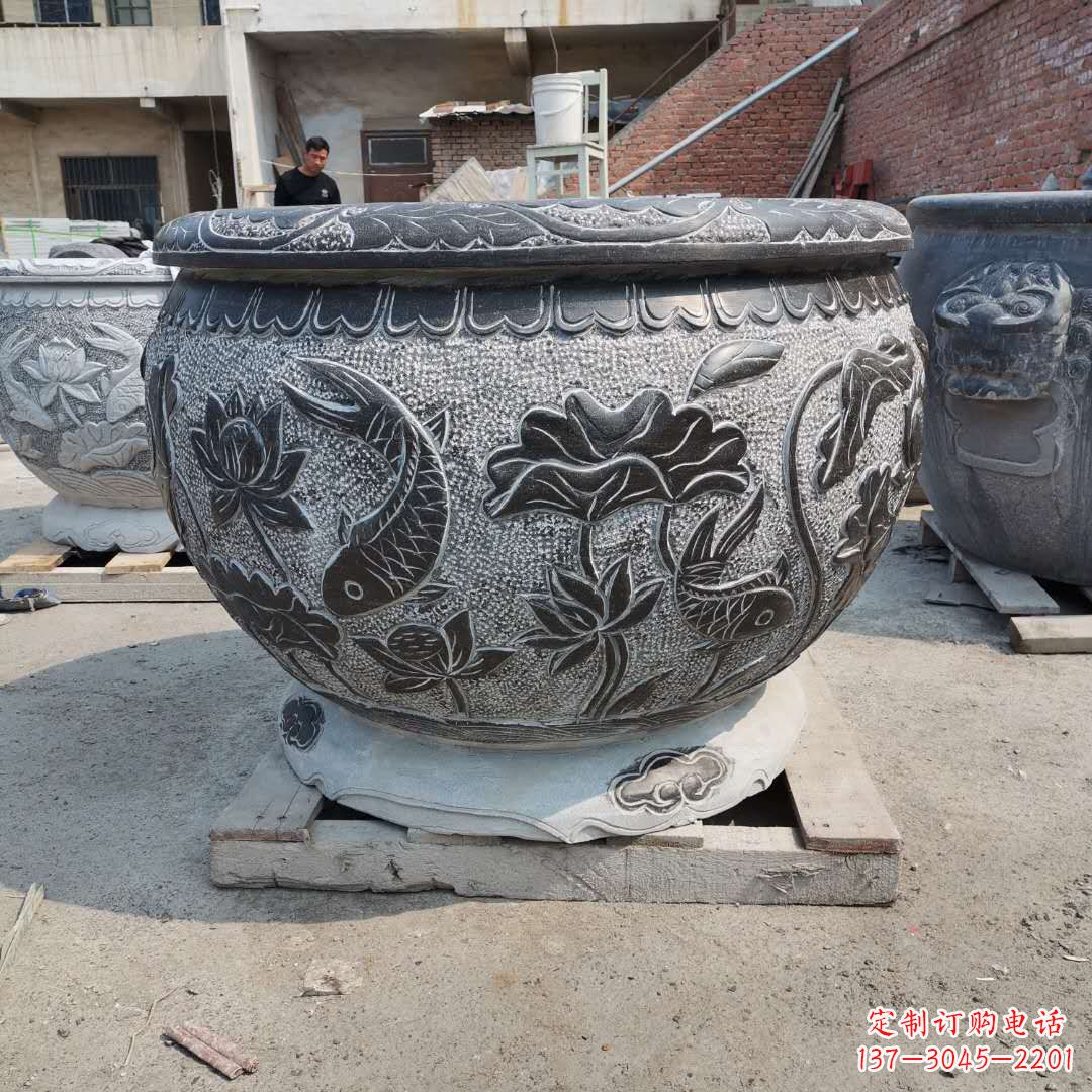 北京老青石园林石雕水缸,享受自然之美