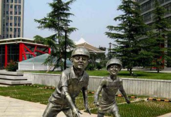 北京滑旱冰男孩铜雕，精细而引人入胜
