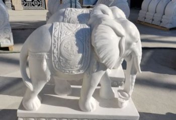 北京看门石雕大象，精致雕塑工艺的经典之作