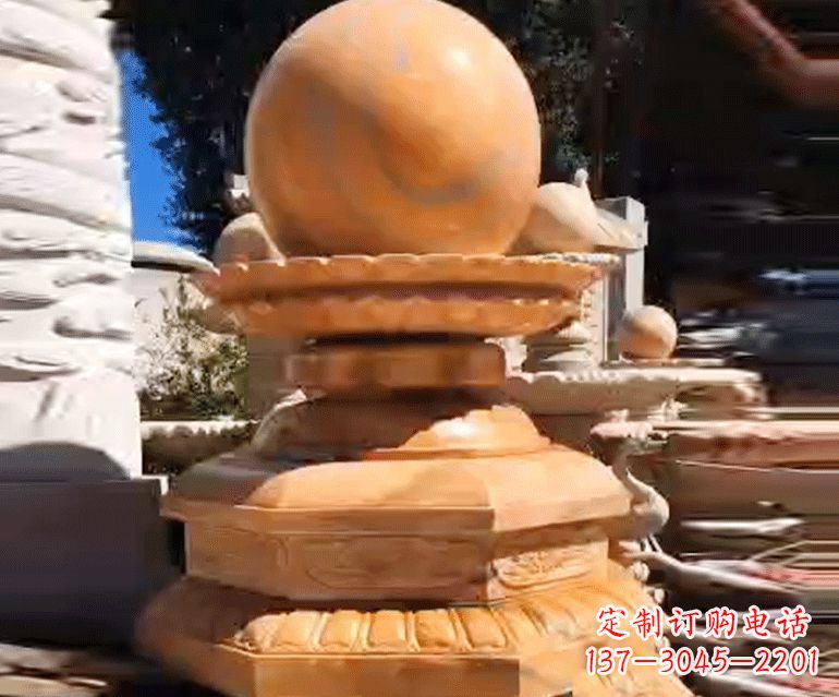 北京喷泉里的石材雕塑