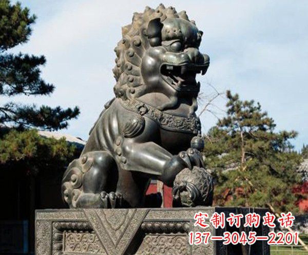 北京完美融合中西文化的铜狮子雕塑