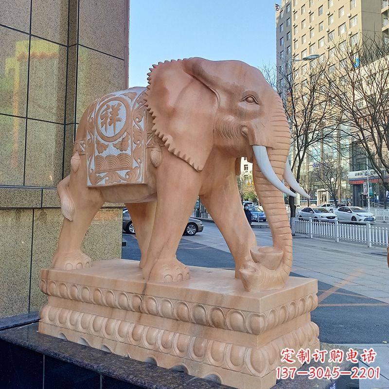 北京真实神圣的大象雕塑