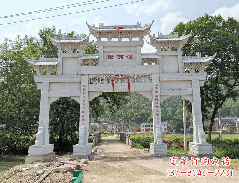 北京古典大气的门楼石雕雕塑