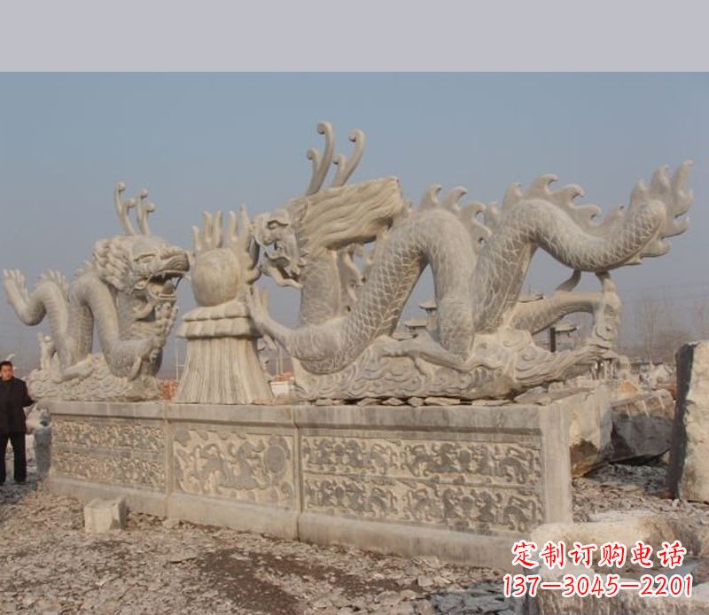 北京双龙戏珠石雕