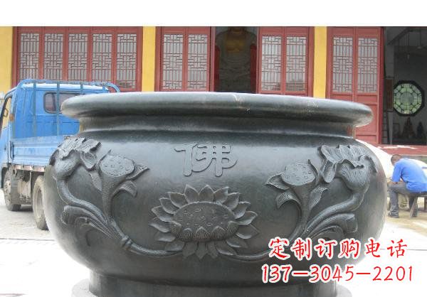 北京水缸寺庙铜雕 (2)