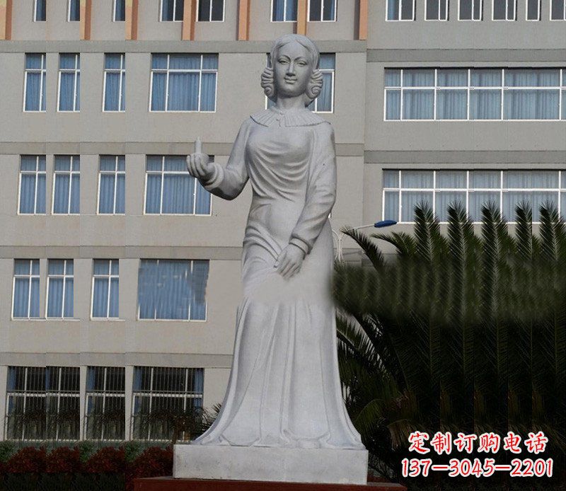 北京提灯天使弗洛伦斯·南丁格尔石雕 (2)