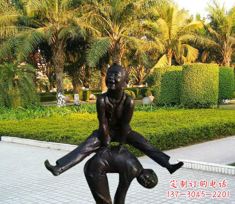 北京跳山羊的儿童铜雕