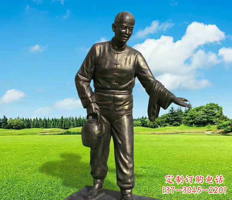 北京铜雕店小二人物雕塑1