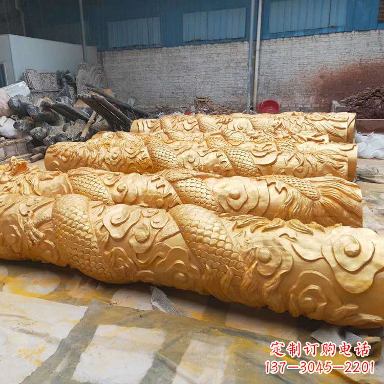 北京铜雕广场龙柱