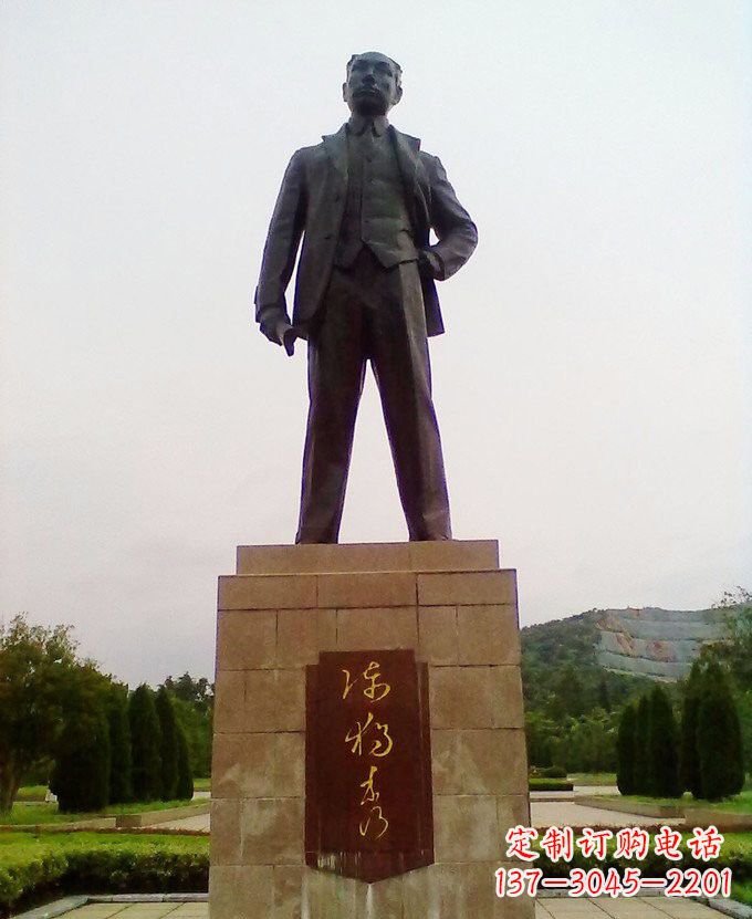 北京铜雕近代名人陈独秀