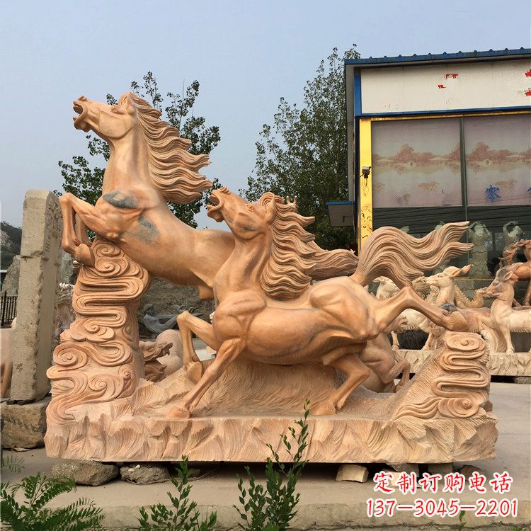 北京晚霞红奔马群雕