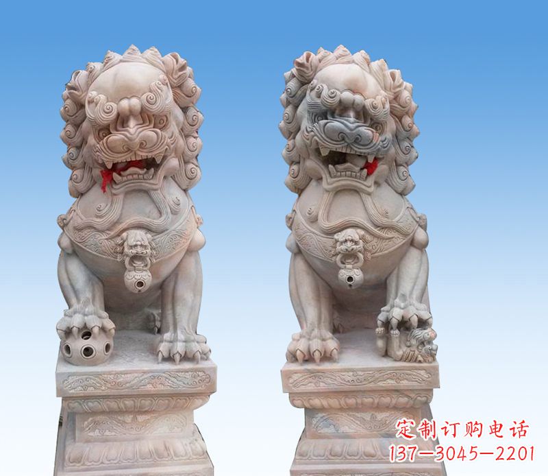 北京晚霞红踩球狮子石雕