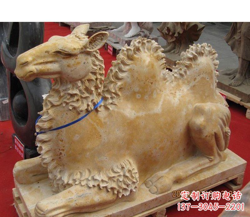 北京晚霞红动物骆驼石雕