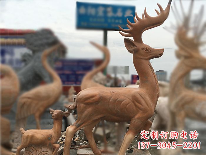 北京晚霞红动物驯鹿公园石雕