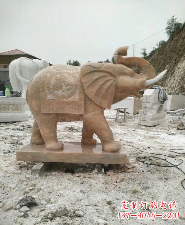 北京晚霞红吉祥如意大象雕塑