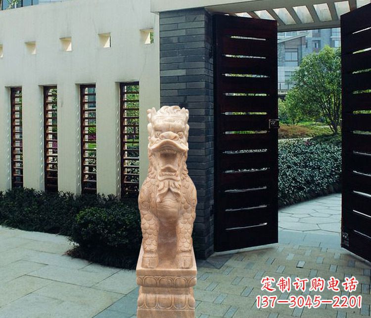 北京晚霞红瑞兽麒麟雕塑
