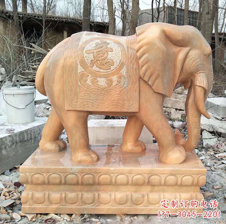 北京晚霞红石材大象雕塑