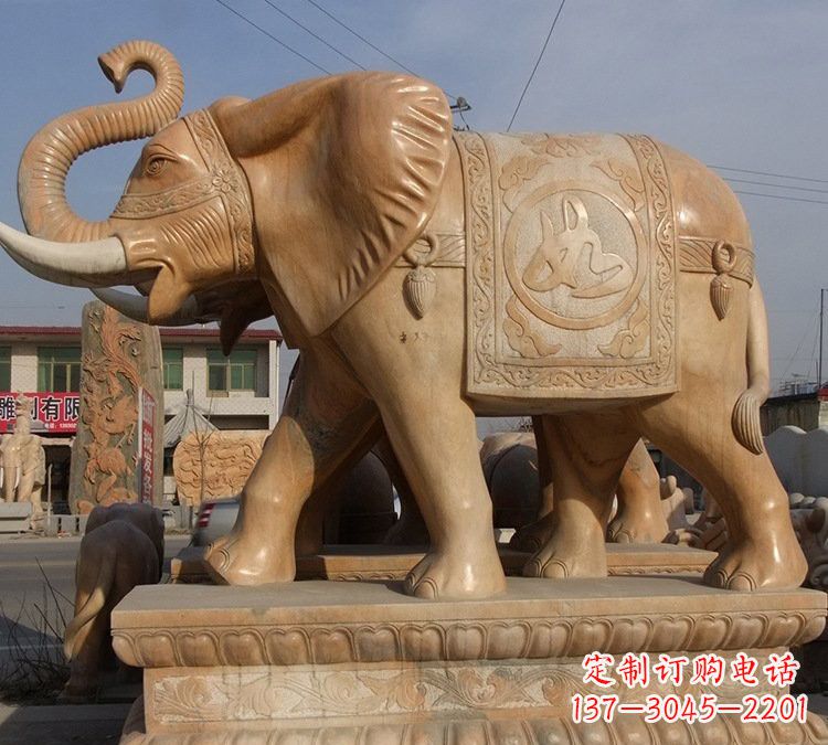 北京晚霞红石雕如意大象