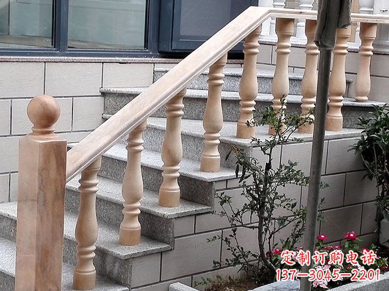 北京晚霞红小区栏杆石雕