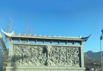北京青石九龙壁，精美雕塑饰衬城市广场