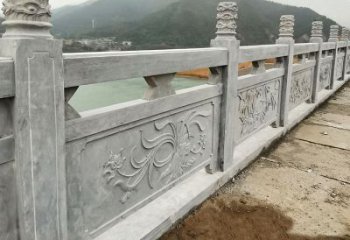 北京青石仿古栏板雕塑打造经典美学
