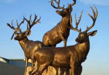 北京三鹿登高鹿景观铜雕，让你秀智慧雕刻艺术
