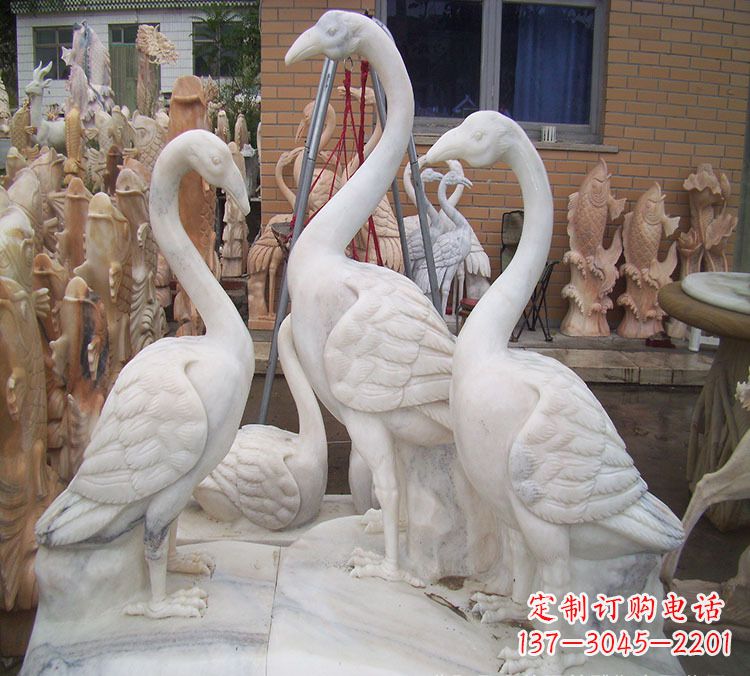 北京仙鹤衔树枝 石雕
