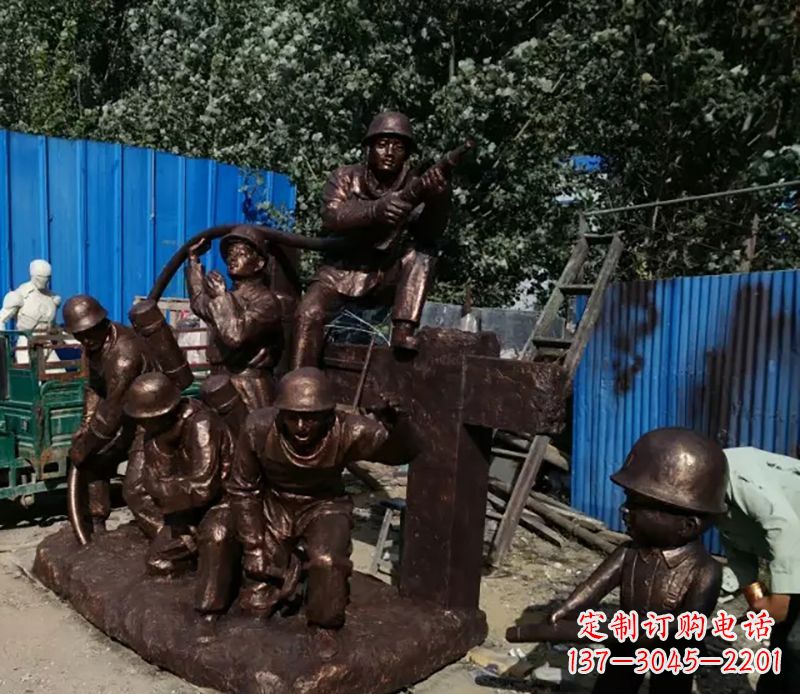 北京消防员灭火景观雕塑