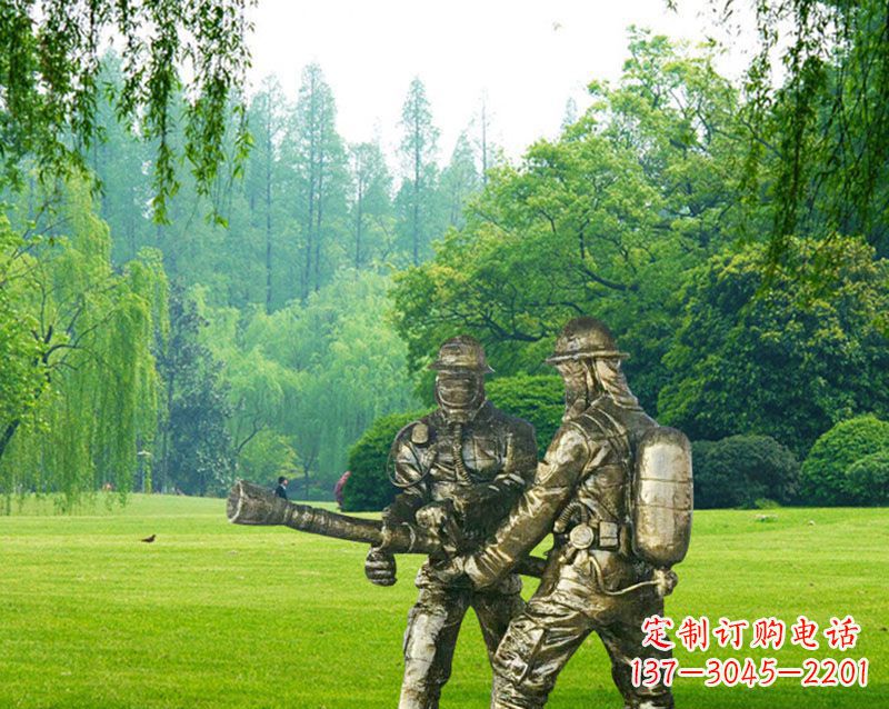 北京消防员灭火铜雕