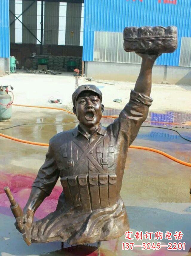 北京校园董存瑞名人铜雕