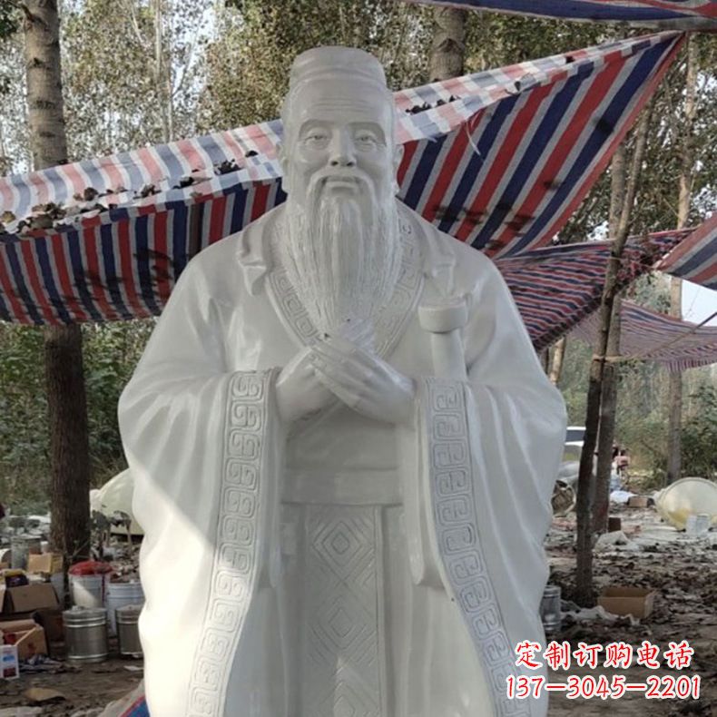 北京校园孔子雕像